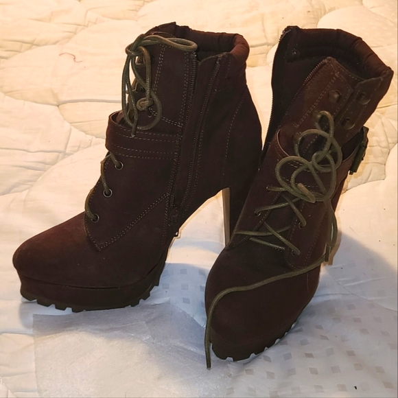 Suede like new heeled booties - Picture 2 of 3